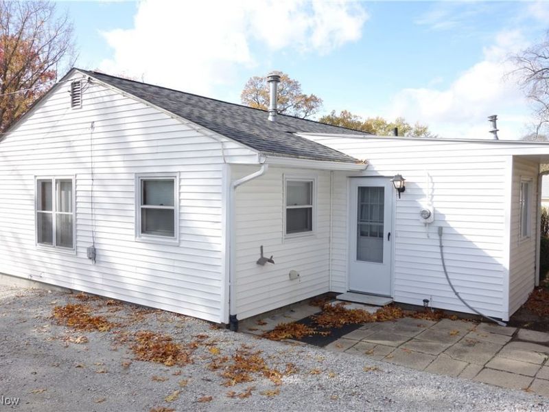 449 W Long Lake Boulevard, Portage Lakes, OH 44319 Photo 7