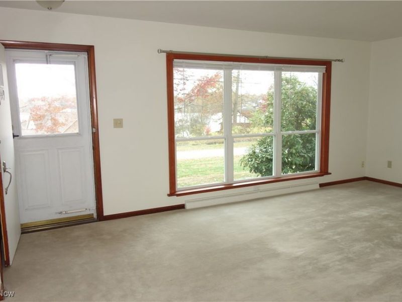 449 W Long Lake Boulevard, Portage Lakes, OH 44319 Photo 8