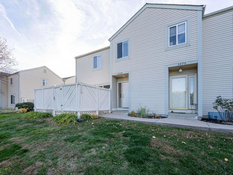 5268 Captains Court, Columbus, OH 43220 Photo 1