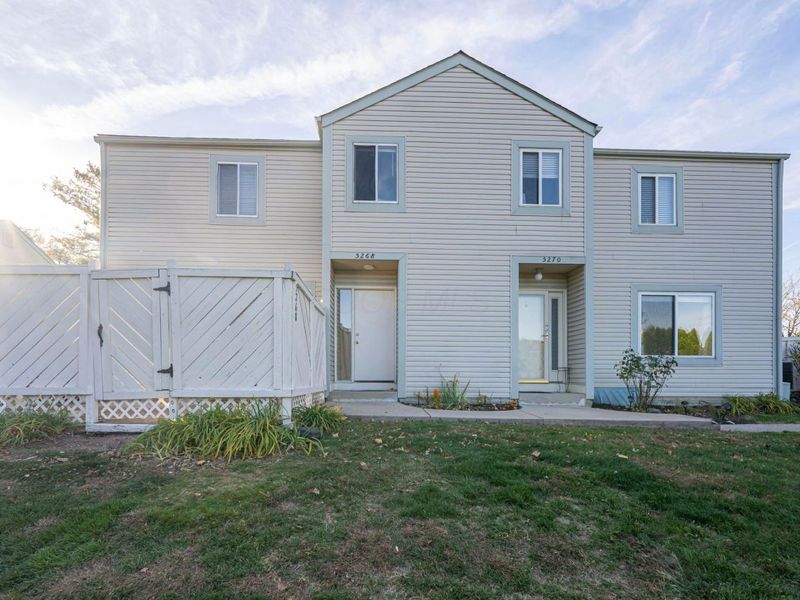 5268 Captains Court, Columbus, OH 43220 Photo 2