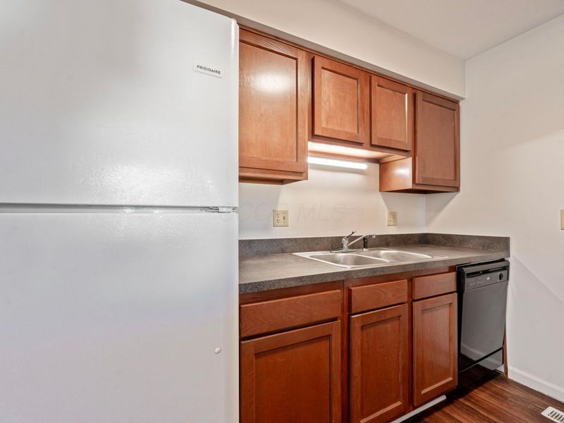 5268 Captains Court, Columbus, OH 43220 Photo 9