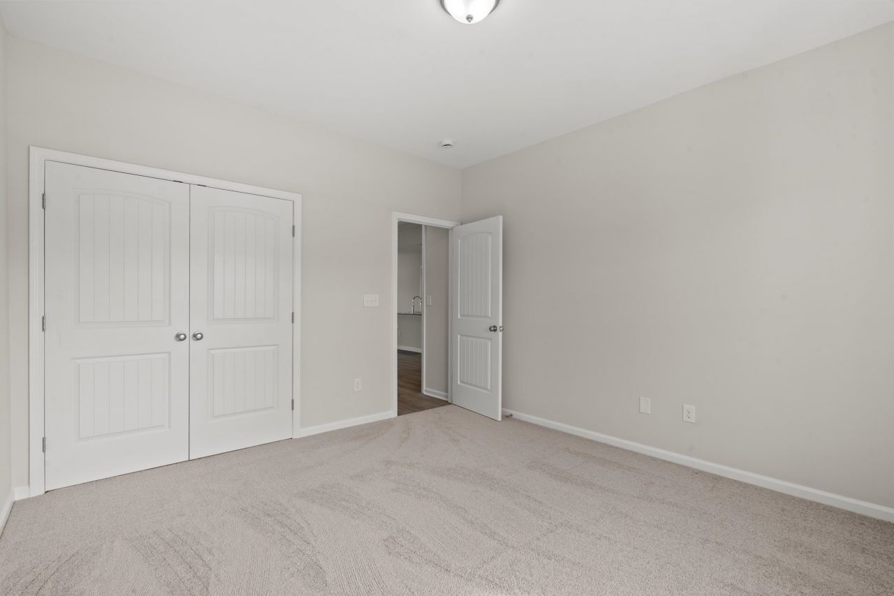 1248 Cypress Shoal Dr. Photo 11