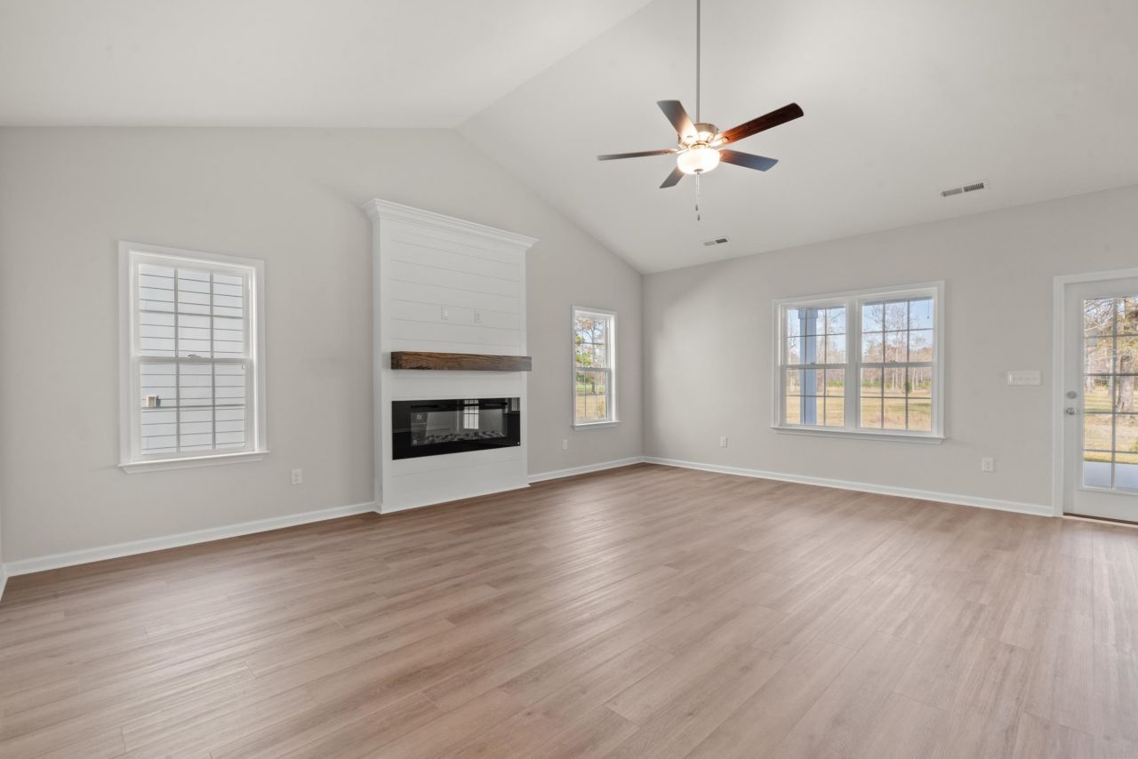 1248 Cypress Shoal Dr. Photo 16