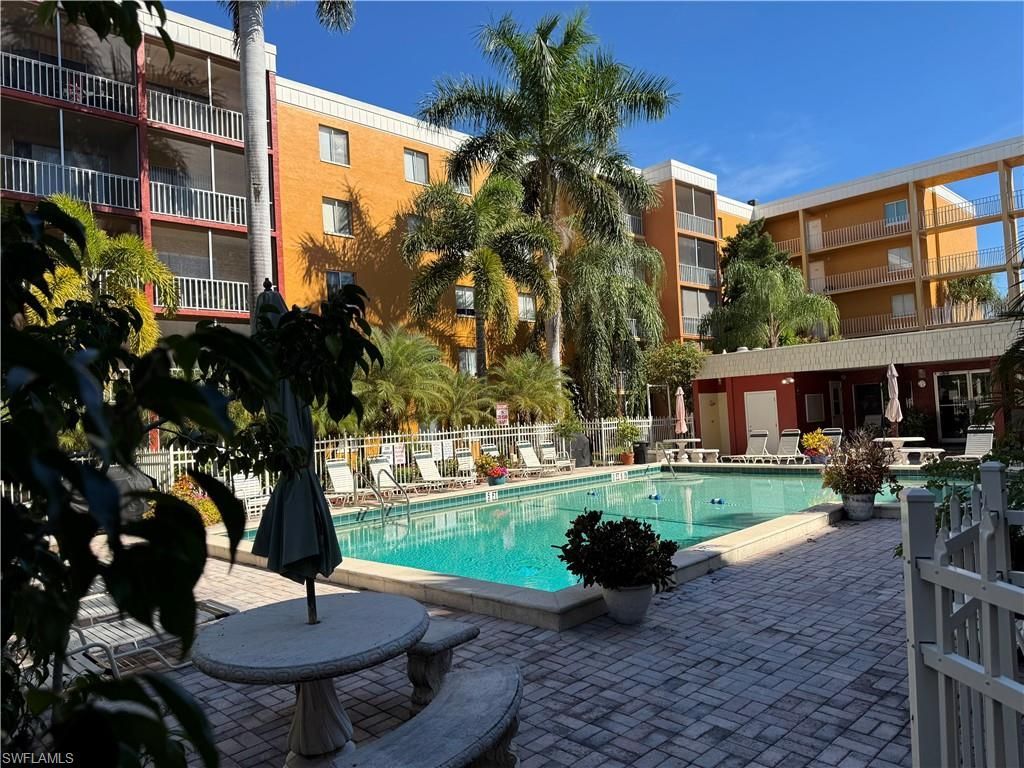 2366 E Mall Dr, Unit 109, Fort Myers, FL 33901 Photo