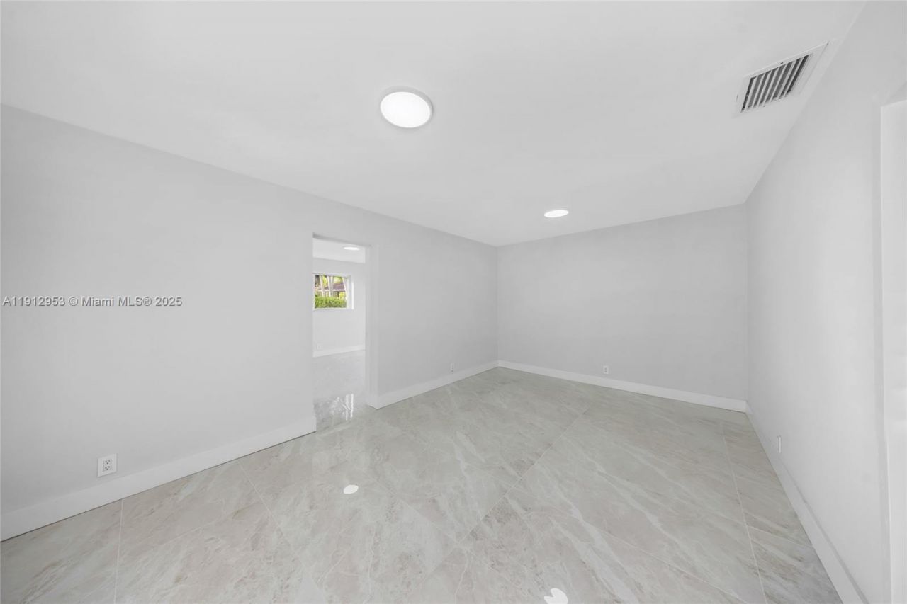 4500 Monroe St, Hollywood, FL 33021 Photo