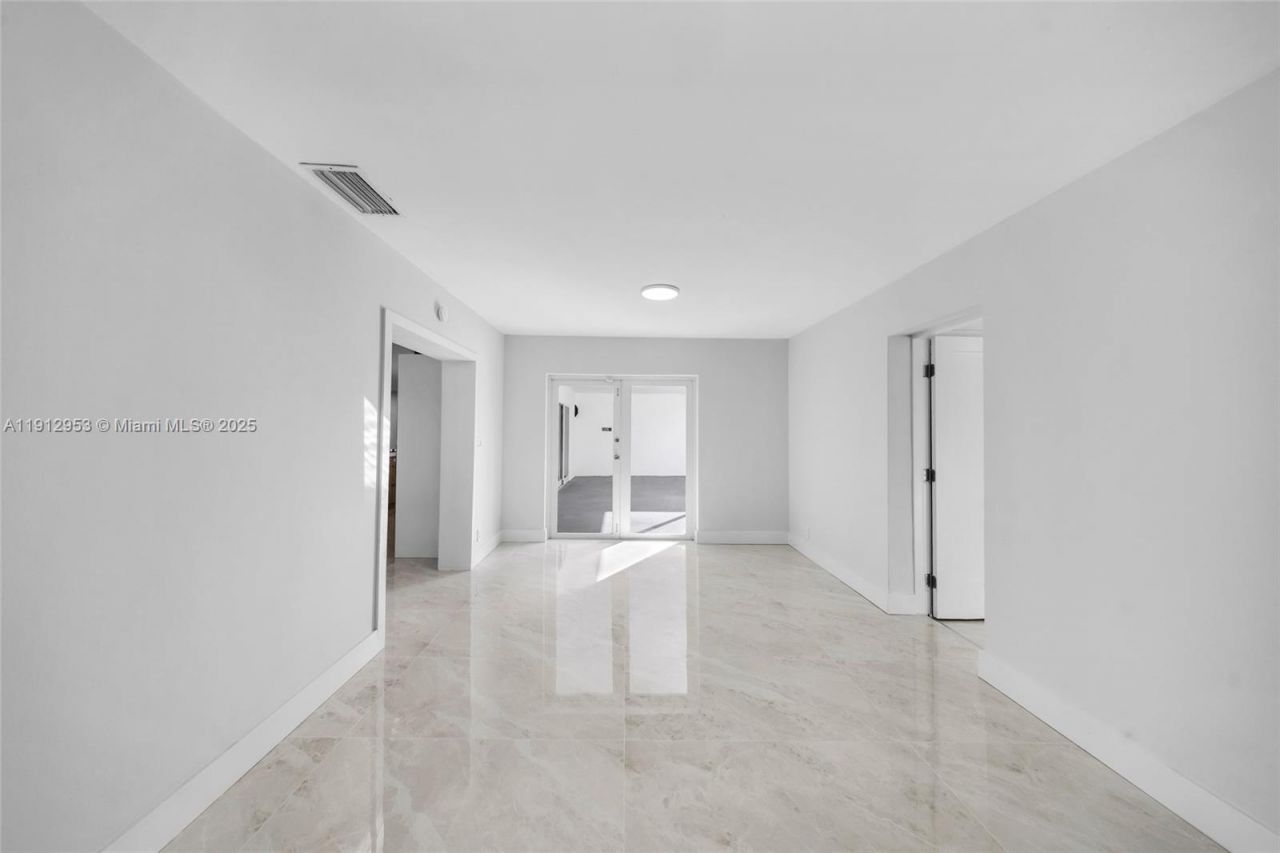 4500 Monroe St, Hollywood, FL 33021 Photo