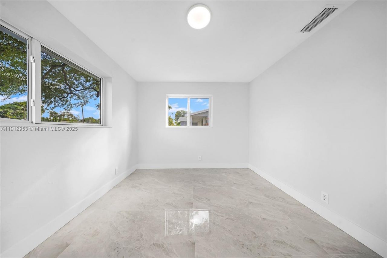 4500 Monroe St, Hollywood, FL 33021 Photo