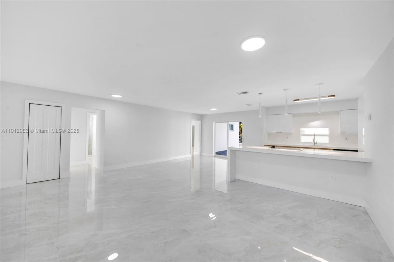 4500 Monroe St, Hollywood, FL 33021 Photo