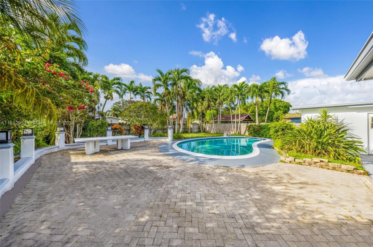 4500 Monroe St, Hollywood, FL 33021 Photo