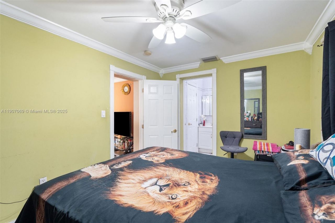 720 NW 19th Ct, Miami, FL 33125 Photo