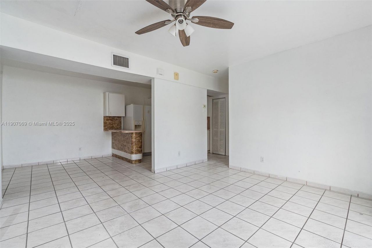 720 NW 19th Ct, Miami, FL 33125 Photo