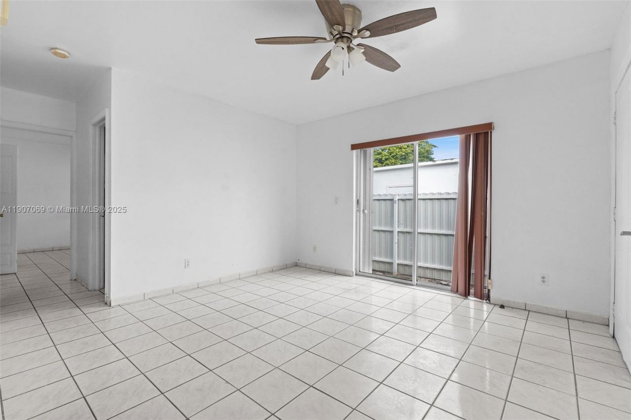 720 NW 19th Ct, Miami, FL 33125 Photo