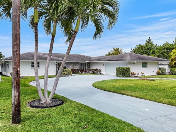 1564 Thumb Point Drive, Fort Pierce, FL 34949