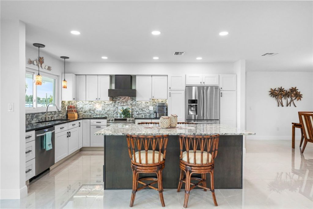 1564 Thumb Point Drive, Fort Pierce, FL 34949 Photo