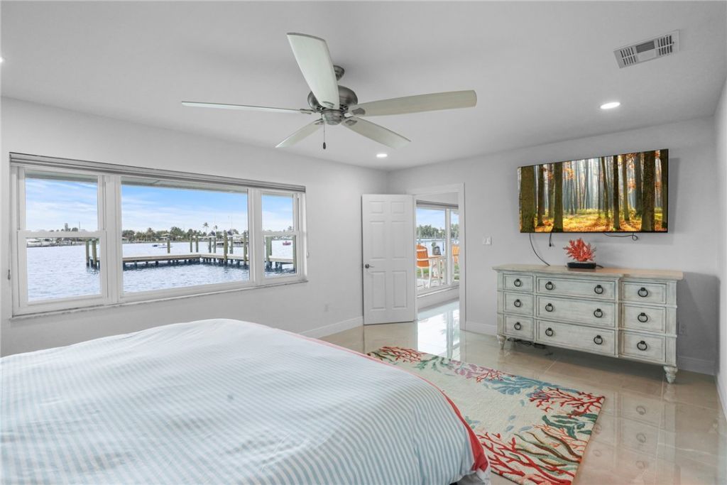 1564 Thumb Point Drive, Fort Pierce, FL 34949 Photo