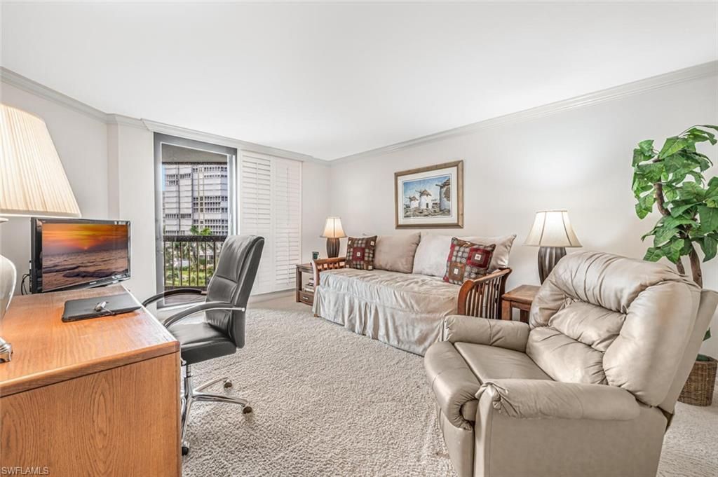 4551 Gulf Shore Blvd N, Unit 605, Naples, FL 34103 Photo