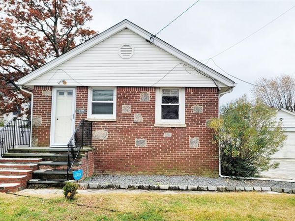 469 River Street, Oceanside, NY 11572