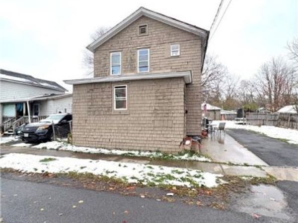 10 Rock Avenue, Auburn, NY 13021