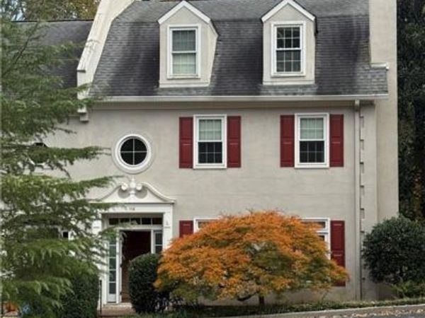 116 Paces Run, Unit 116, Atlanta, GA 30339