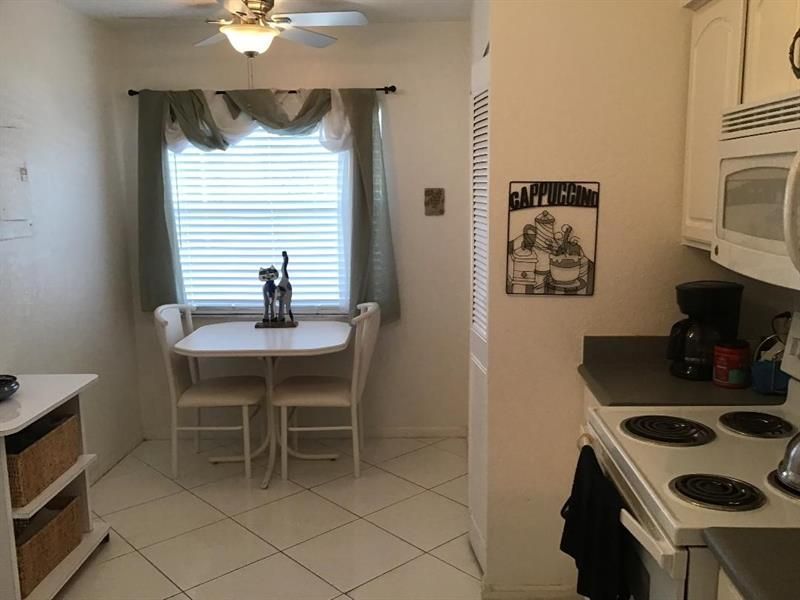 7301 NW 1st St, Unit 206, Margate, FL 33063 Photo