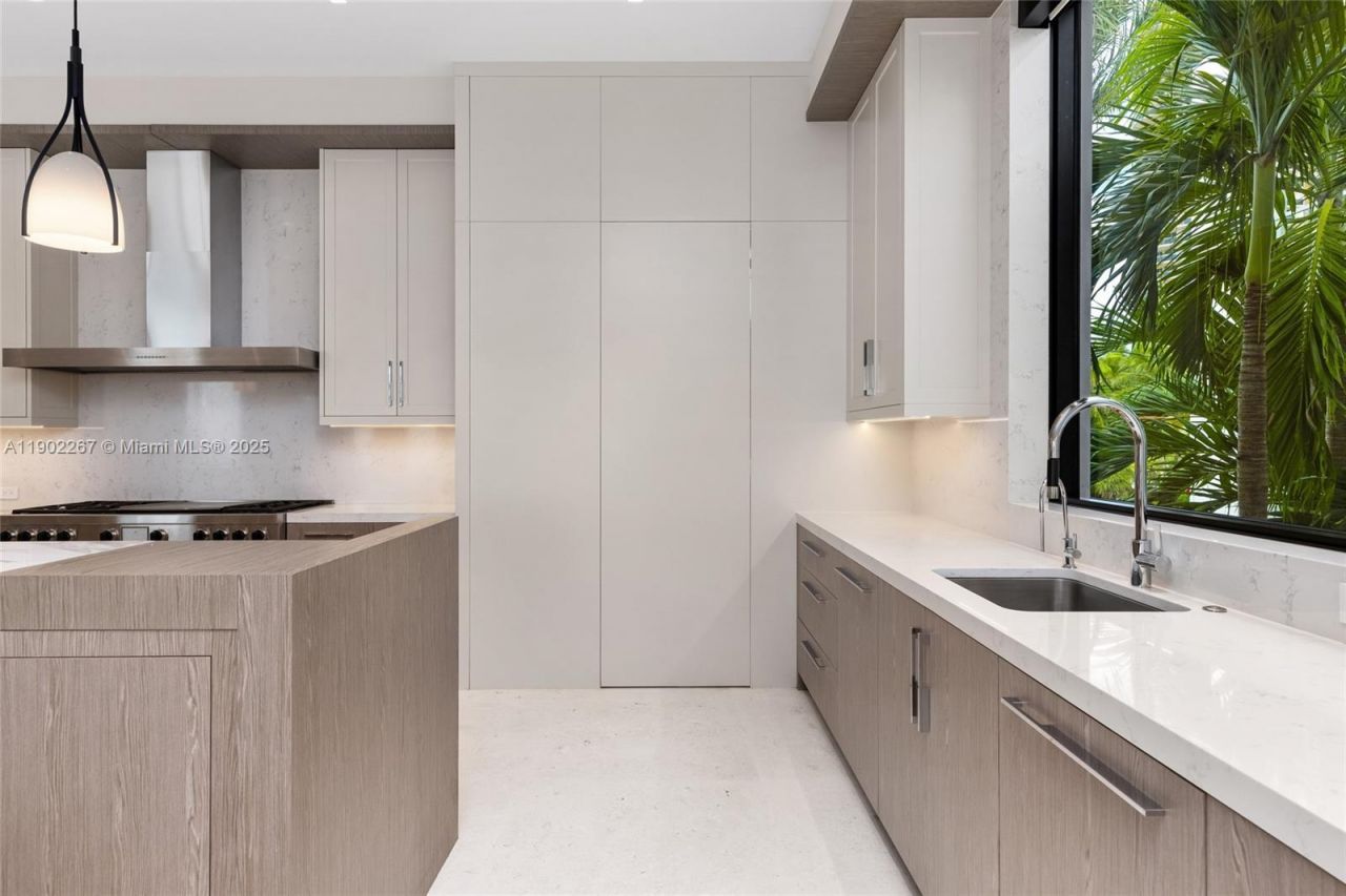 3052 N Atlantic Blvd, Fort Lauderdale, FL 33308 Photo