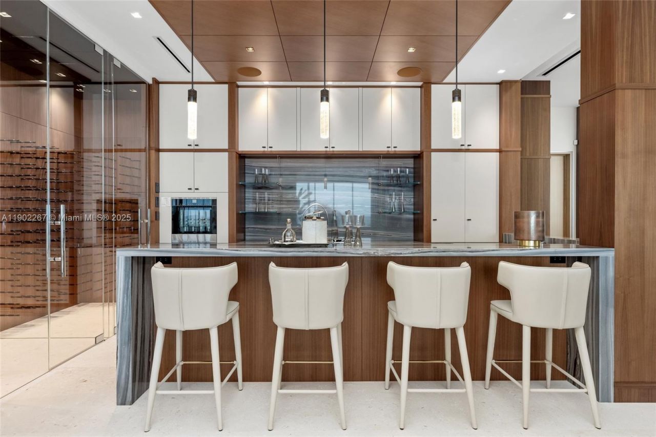 3052 N Atlantic Blvd, Fort Lauderdale, FL 33308 Photo