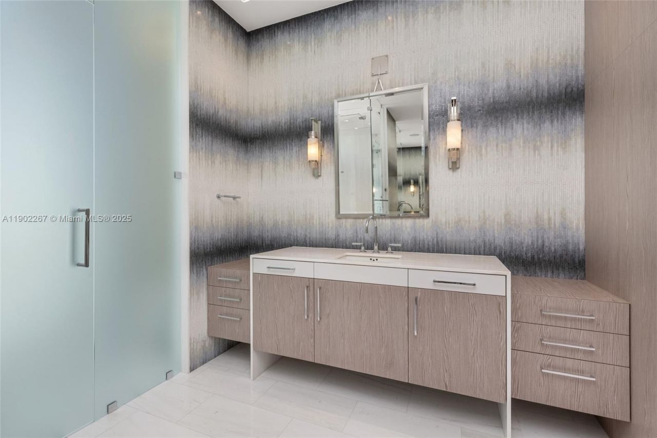 3052 N Atlantic Blvd, Fort Lauderdale, FL 33308 Photo