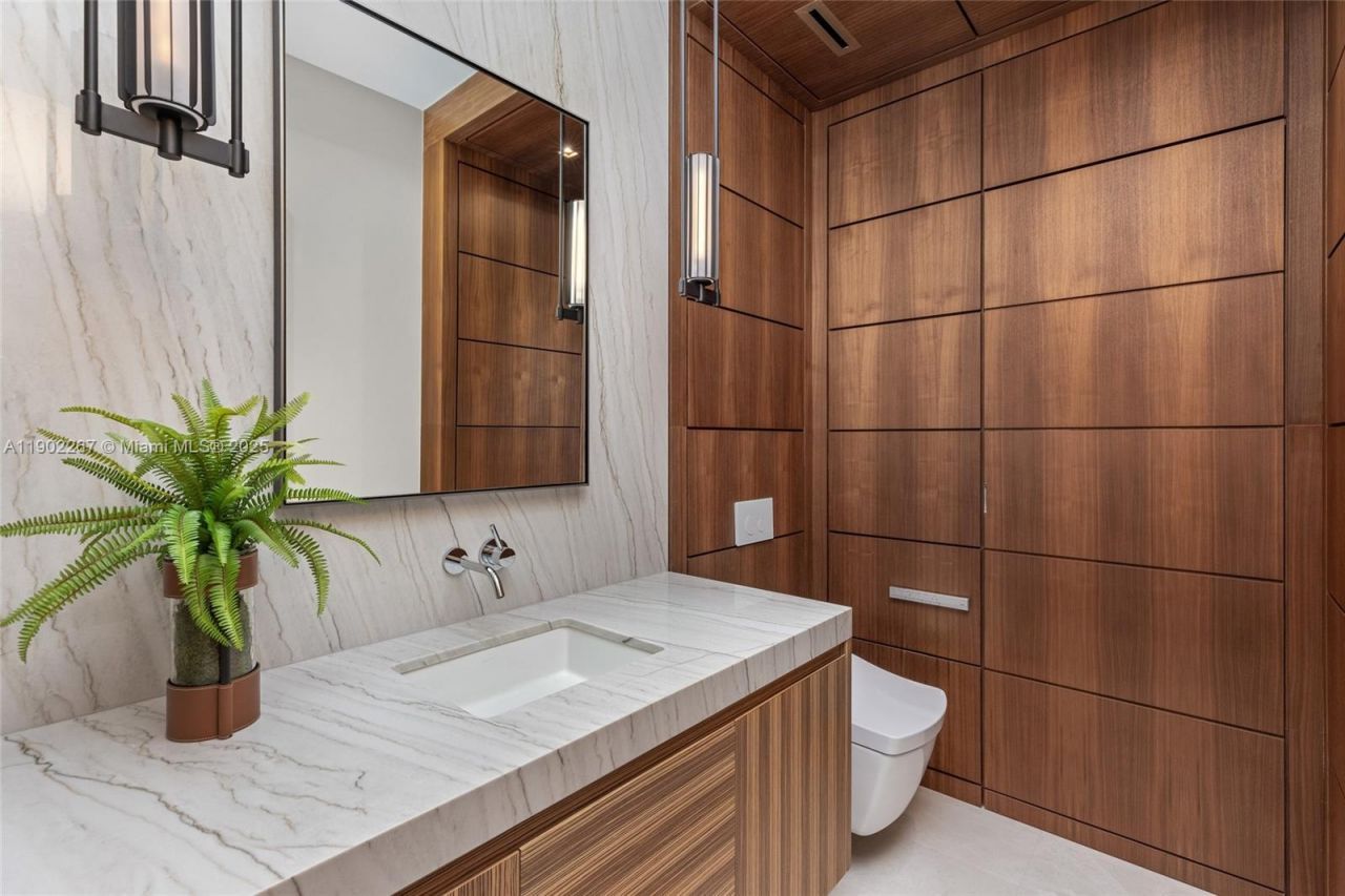 3052 N Atlantic Blvd, Fort Lauderdale, FL 33308 Photo