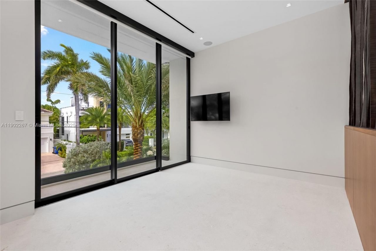 3052 N Atlantic Blvd, Fort Lauderdale, FL 33308 Photo