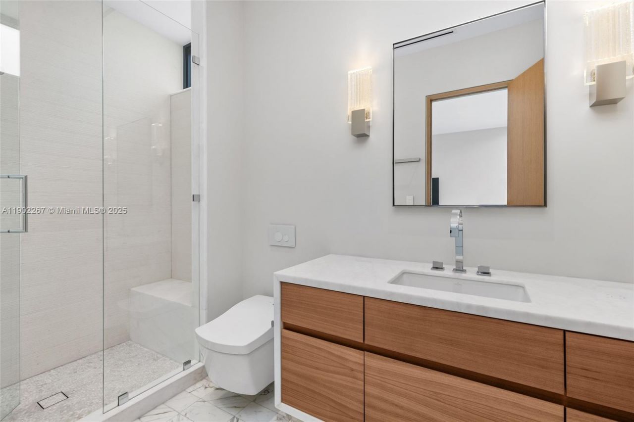 3052 N Atlantic Blvd, Fort Lauderdale, FL 33308 Photo