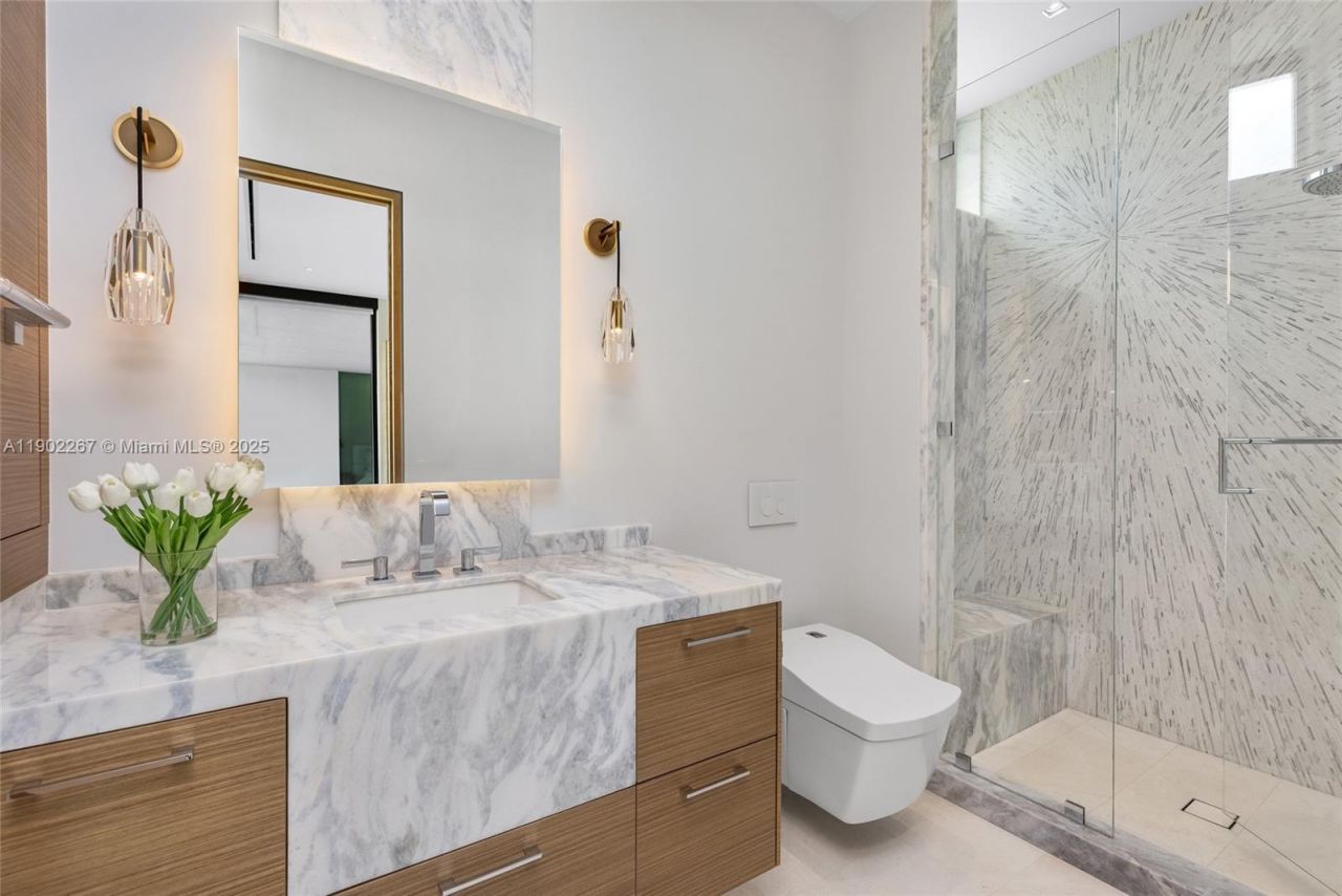 3052 N Atlantic Blvd, Fort Lauderdale, FL 33308 Photo