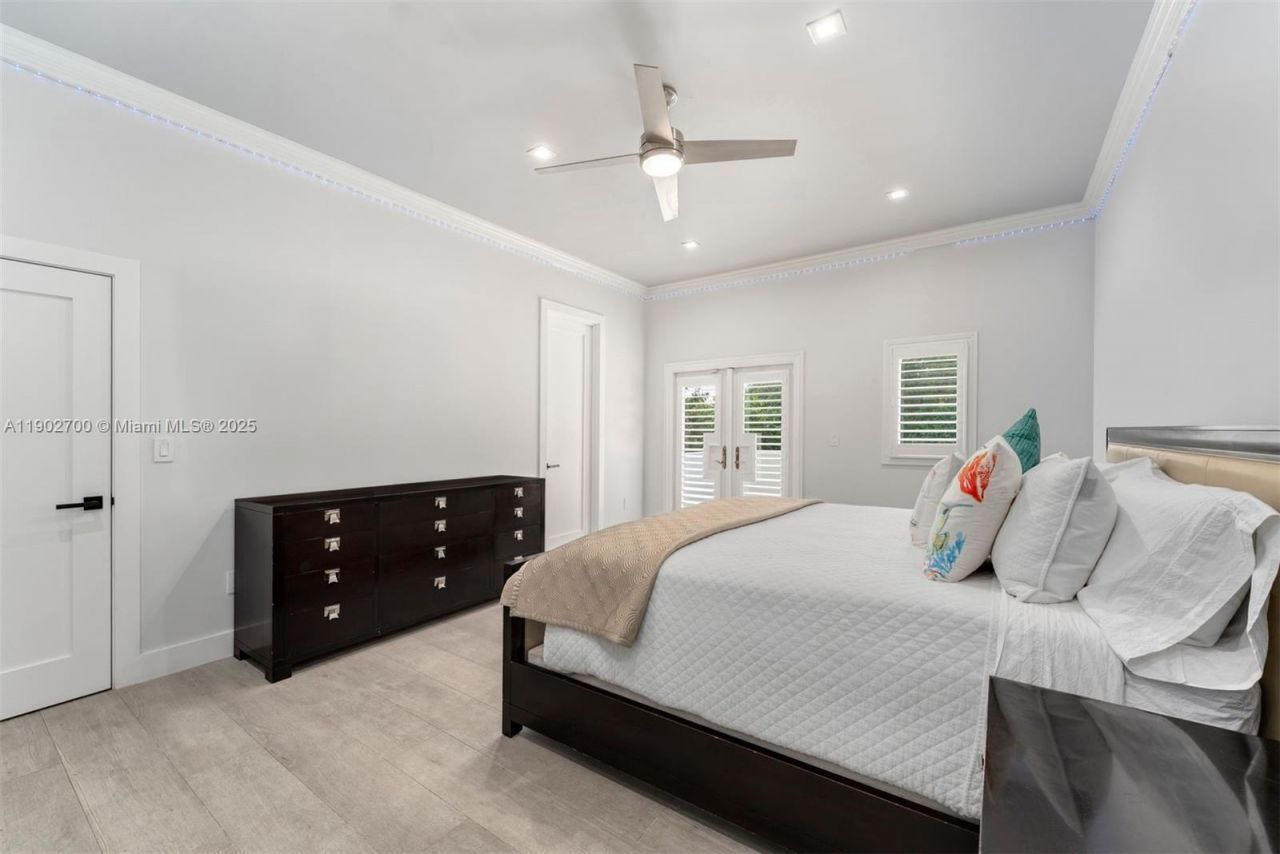 5770 SW 100th St, Pinecrest, FL 33156 Photo