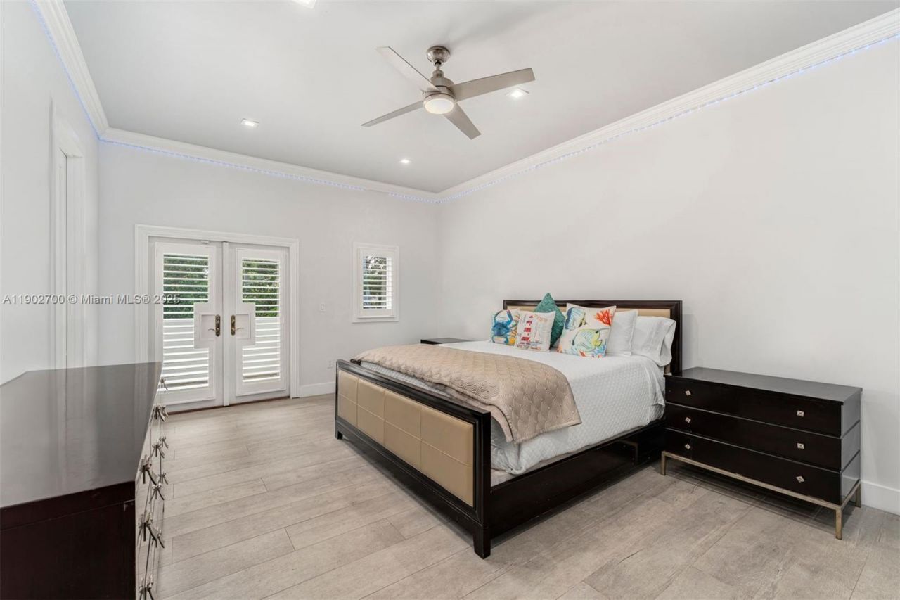 5770 SW 100th St, Pinecrest, FL 33156 Photo