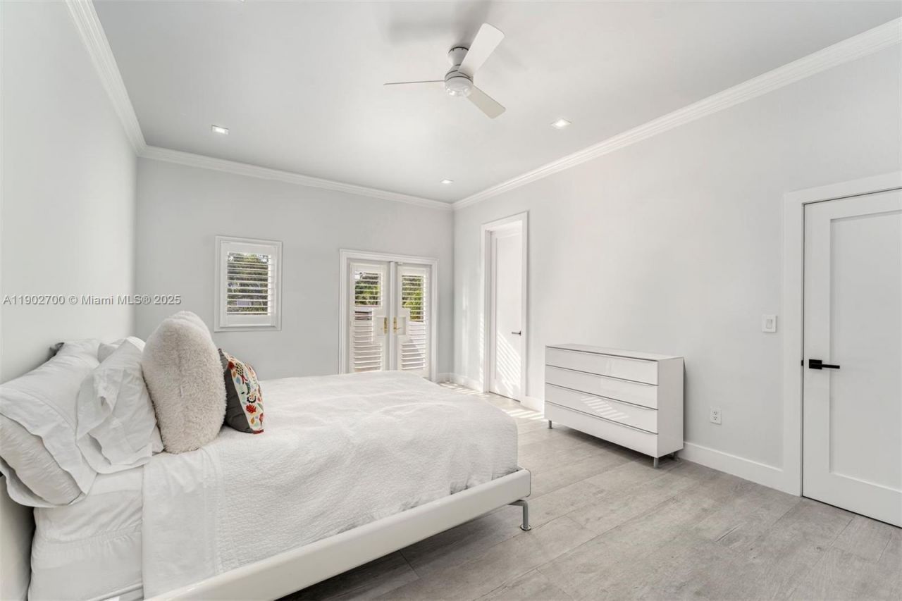 5770 SW 100th St, Pinecrest, FL 33156 Photo