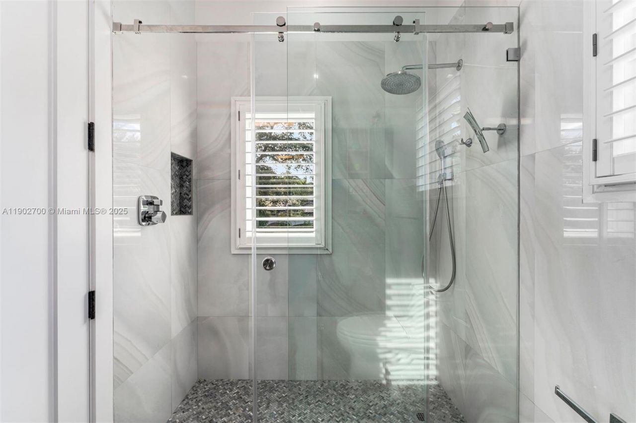 5770 SW 100th St, Pinecrest, FL 33156 Photo