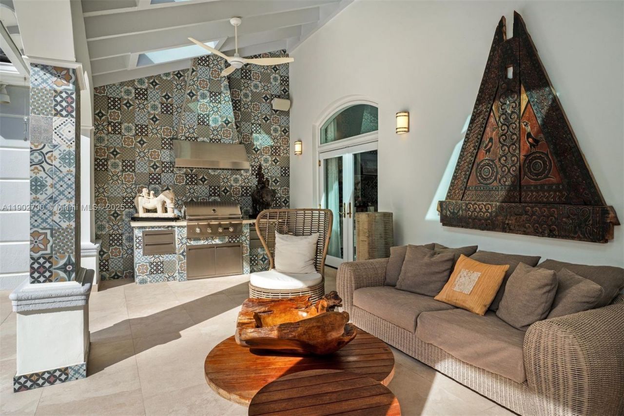 5770 SW 100th St, Pinecrest, FL 33156 Photo