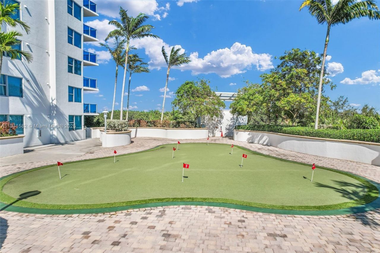 2681 N Flamingo Rd, Unit 1903S, Sunrise, FL 33323 Photo