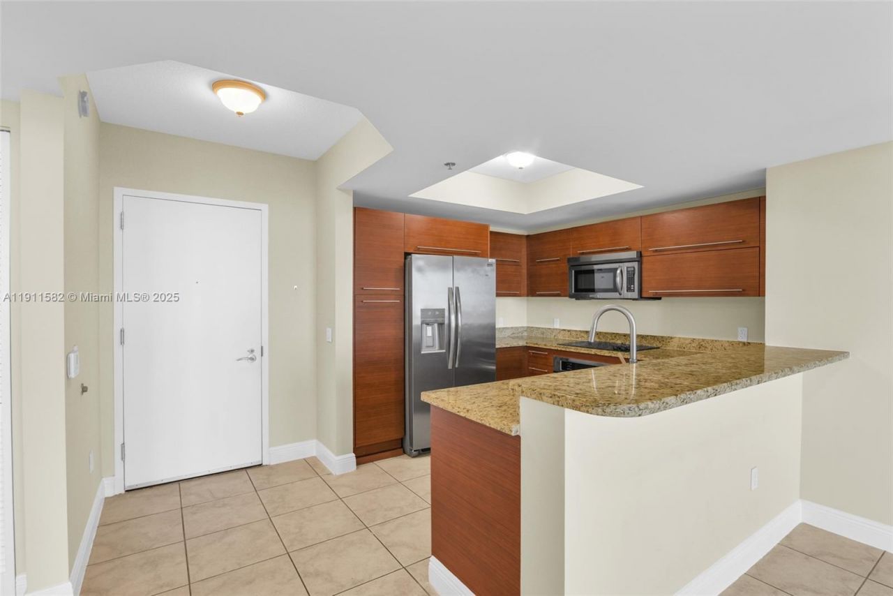 2681 N Flamingo Rd, Unit 1903S, Sunrise, FL 33323 Photo
