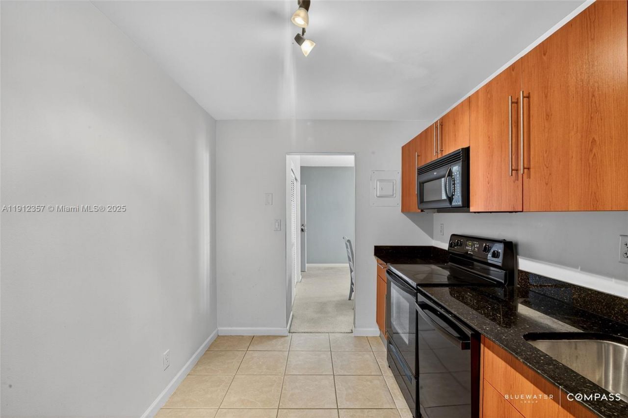 3000 S Ocean Dr, Unit 712, Hollywood, FL 33019 Photo