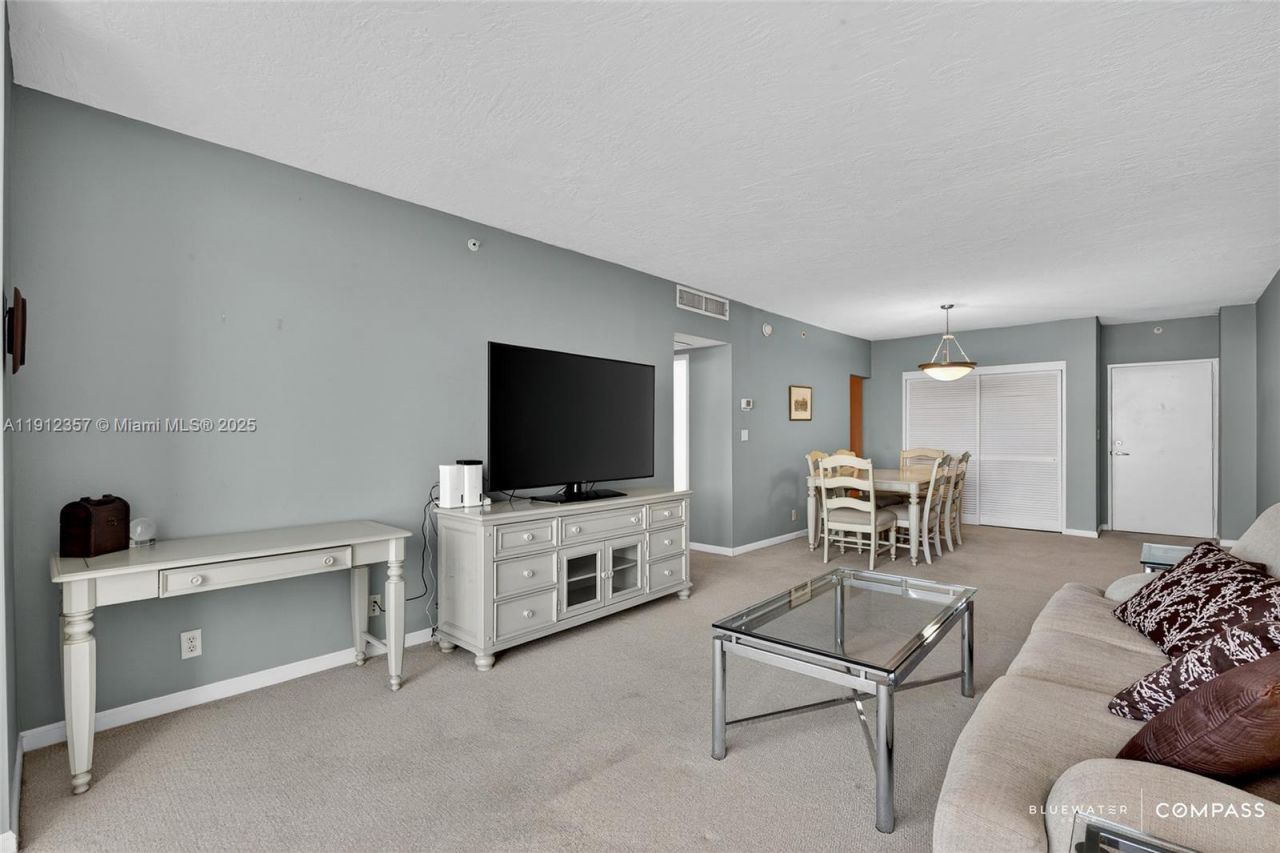 3000 S Ocean Dr, Unit 712, Hollywood, FL 33019 Photo