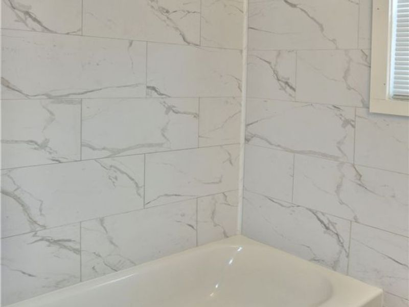 676 Central Parkway Avenue SE, Warren, OH 44484 Photo 11