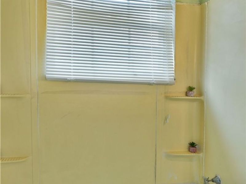 676 Central Parkway Avenue SE, Warren, OH 44484 Photo 22