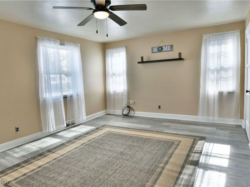 676 Central Parkway Avenue SE, Warren, OH 44484 Photo 28