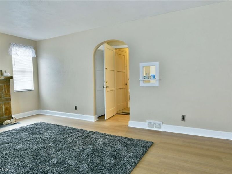 676 Central Parkway Avenue SE, Warren, OH 44484 Photo 5