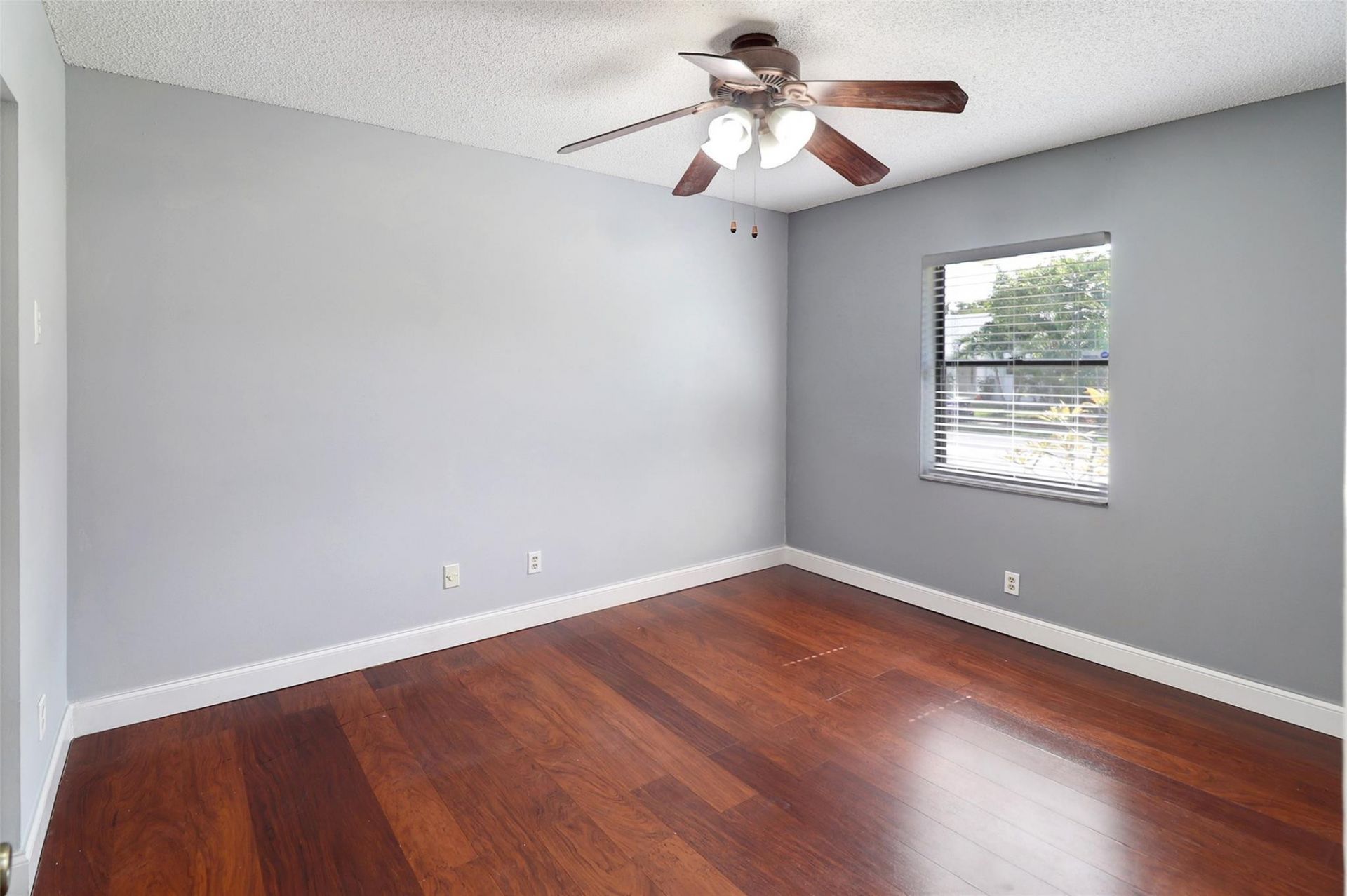 231 SE 9th Street, Dania Beach, FL 33004 Photo