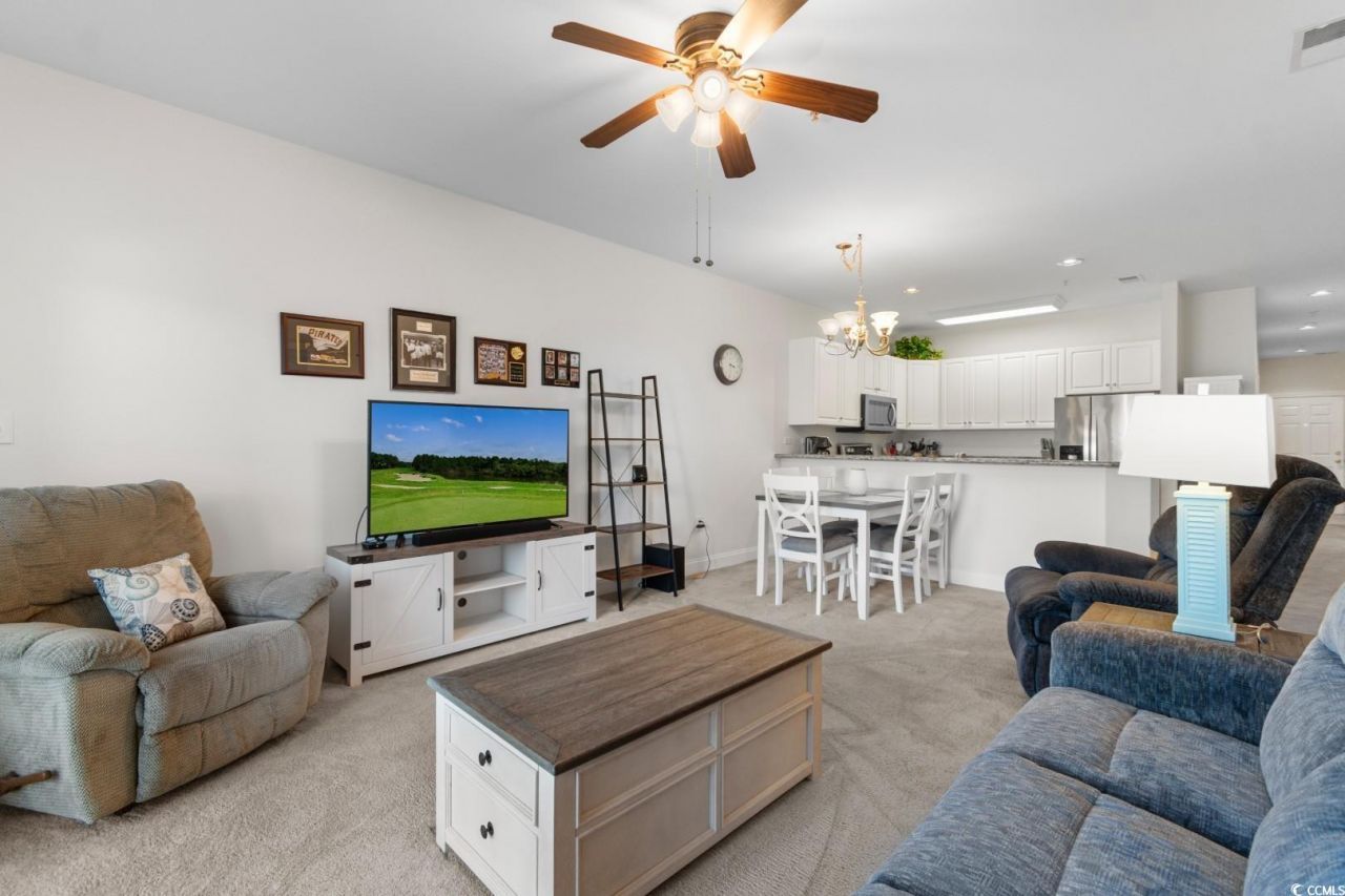 1033 World Tour Blvd. Photo 15