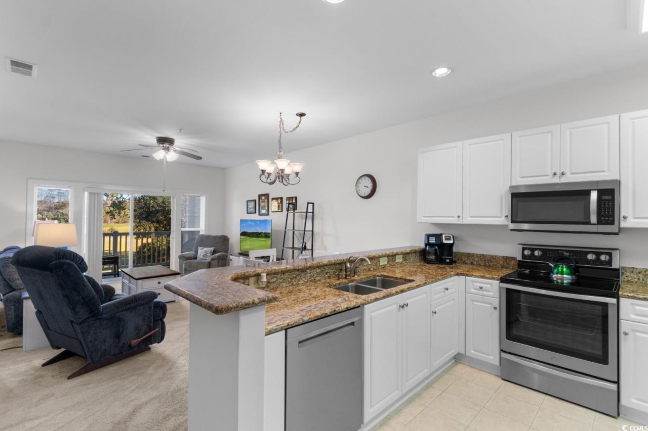 1033 World Tour Blvd. Photo 5