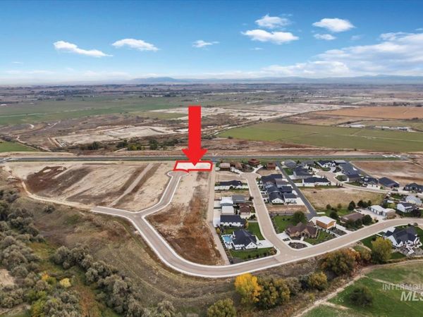 21371 Beechcraft Cir, Greenleaf, ID 83626