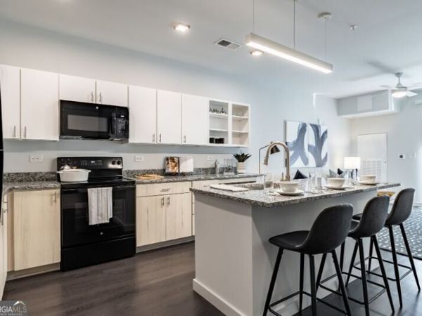 750 Avondale Creek Drive, Unit 206, Decatur, GA 30032