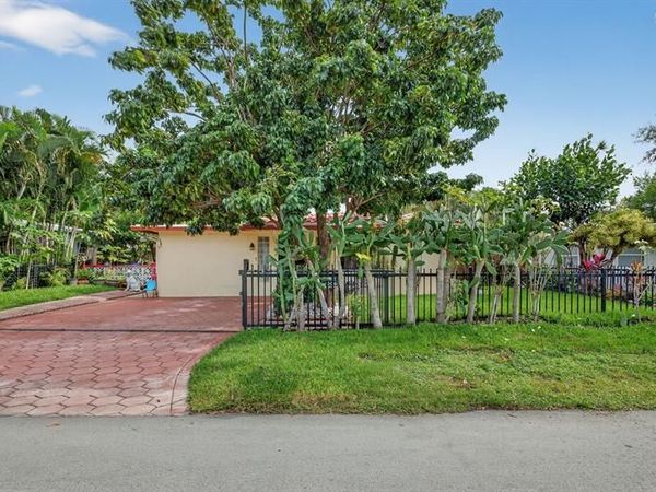 2650 SW 13th Ave, Fort Lauderdale, FL 33315